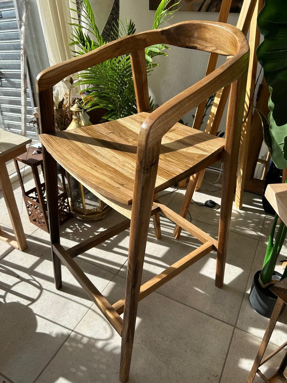 Banqueta tapizada artesanal para interior modelo 1